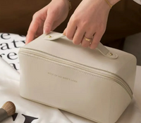 Kit Esencial™ - Cosmetiquera